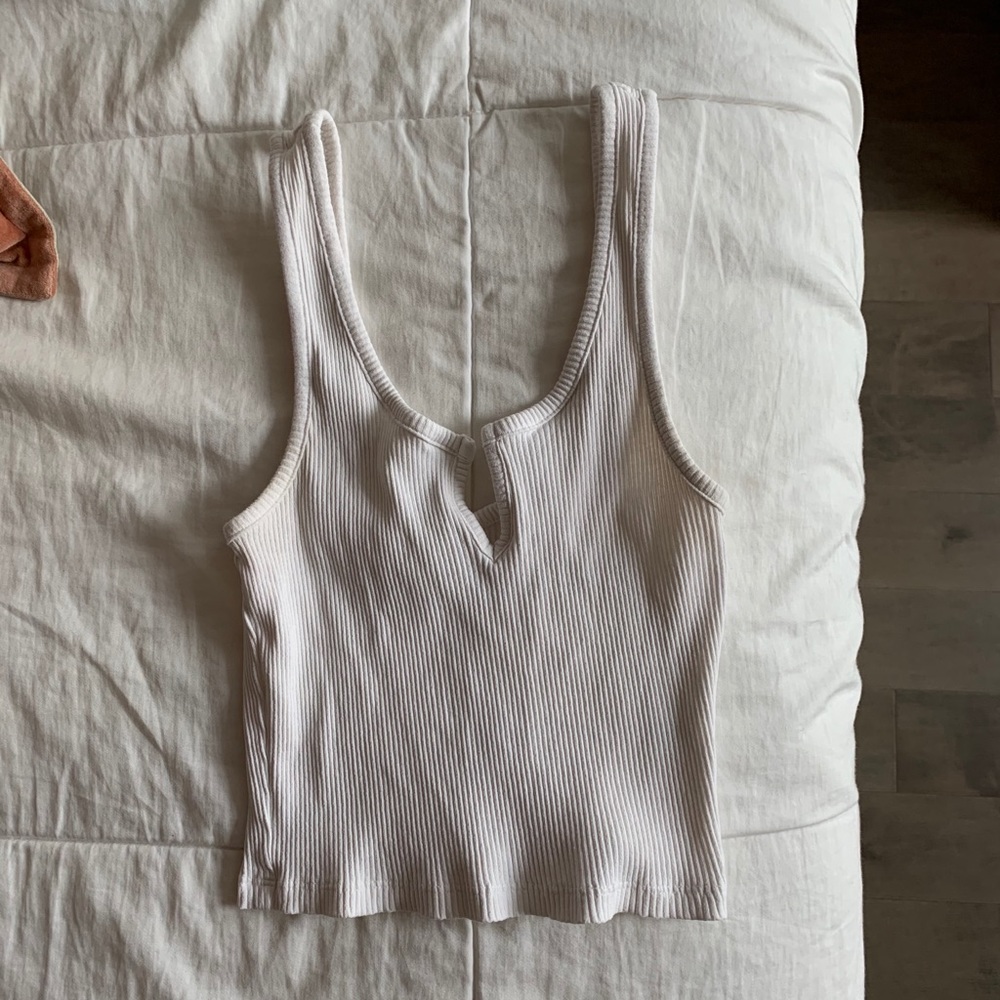 Pacsun cropped tank top cut out